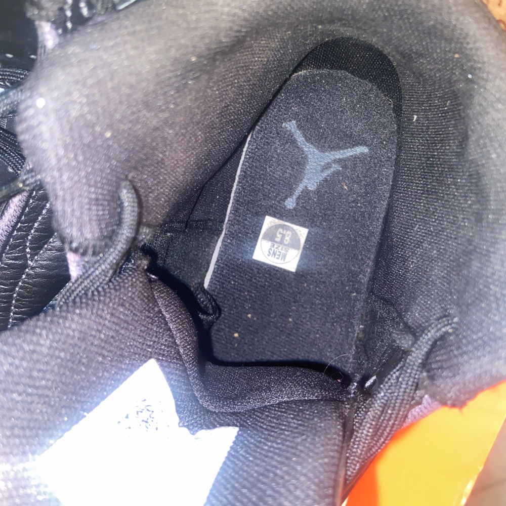 Jordan Shoes - Picture 4 of 6